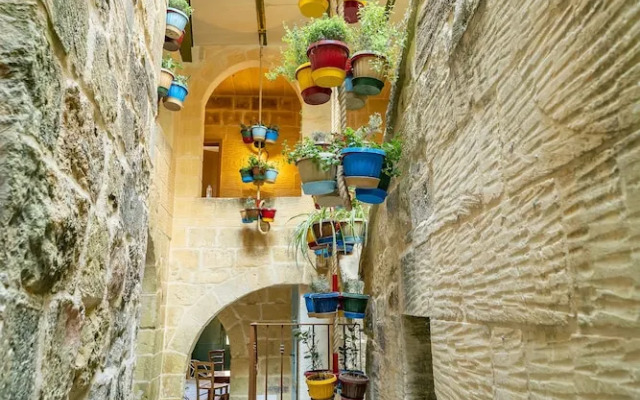 Ta' Pinu B&B