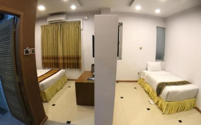 Hotel Ba Thaung Monywa