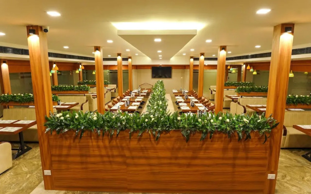Sunstar Residency & Food Plaza Pala