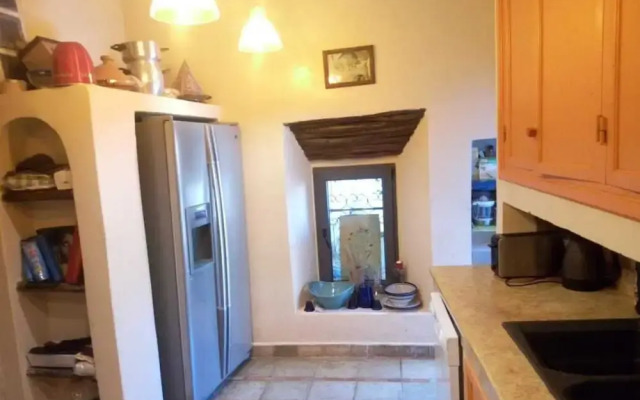 Marrakesh 6-bed Housing Authentic Berber