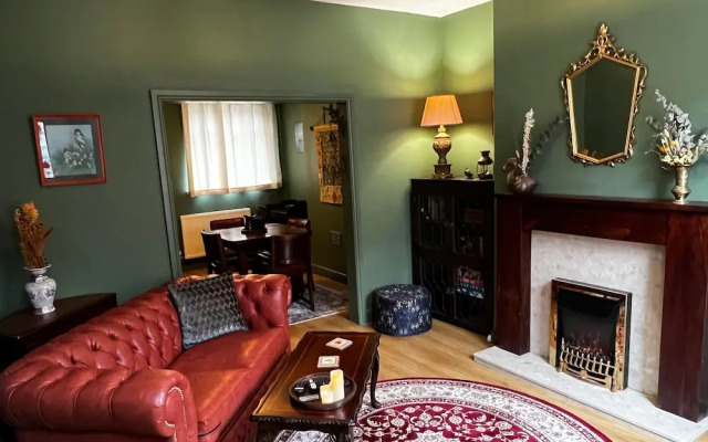 Robin’S Hollow: 2Bd Home Near Wrexham Afc