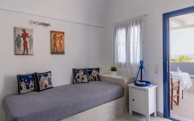 Panoramic Argyro's IO House with Jacuzzi