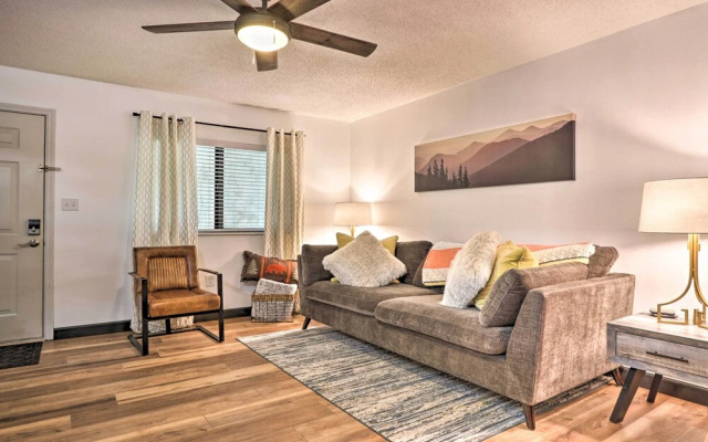 Walk Downtown! Gatlinburg Condo w/ Patio & Pool