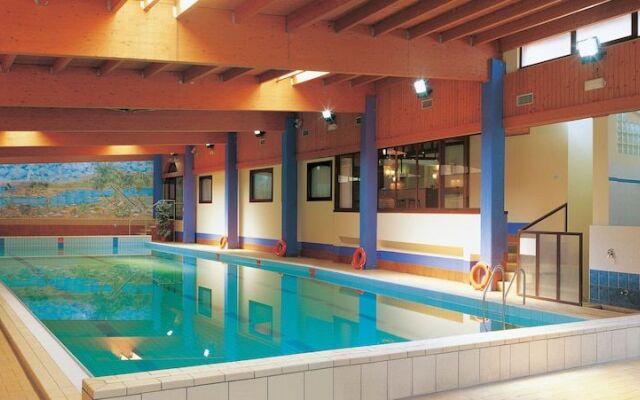 Leo Hotel