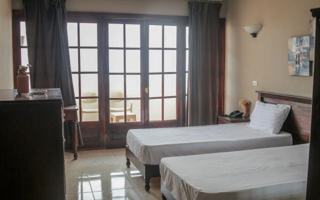 Adrenalin Beach Lodge