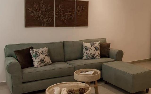 Pithos Apartments