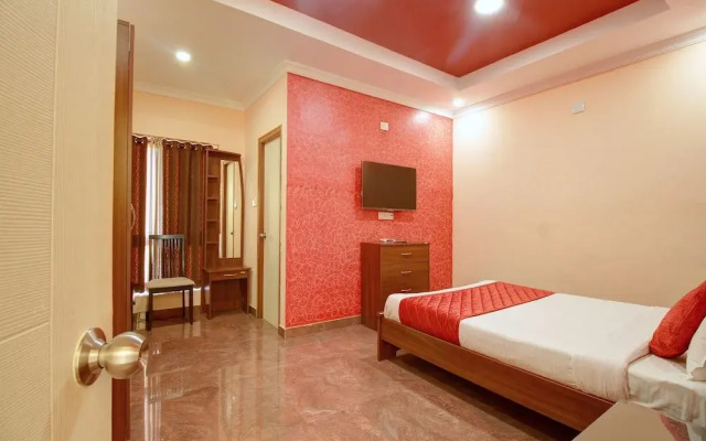 OYO 11727 Sivaraja Residency