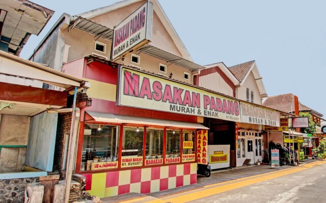 SPOT ON 93182 Hotel Jaya Kusuma