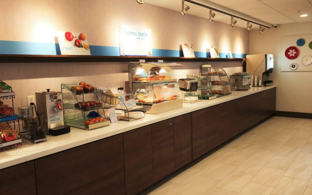 Holiday Inn Express & Suites Ithaca by IHG