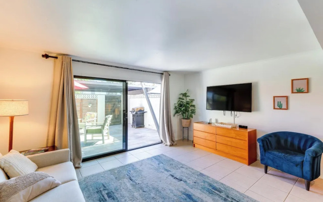 Scottsdale Townhome: Furnished Patio & Pool Access