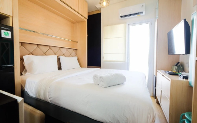 Compact and Cozy Studio Apartment Green Pramuka City