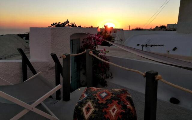 Santorinian Lava House