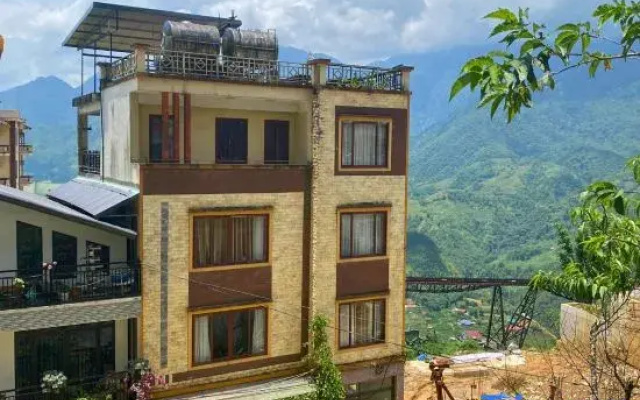 D Home sapa