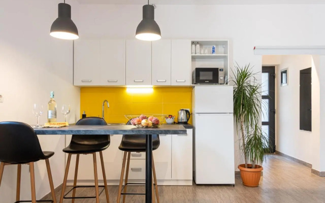 Studio Apartment Les - 4 min walk from amphiteatre
