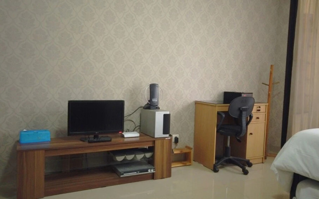 Homey Studio at Beverly Dago Apartment