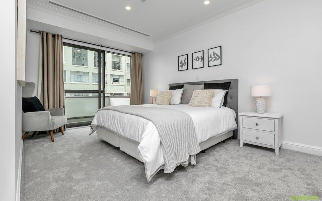 QV Modern Apartment in CBD - 078