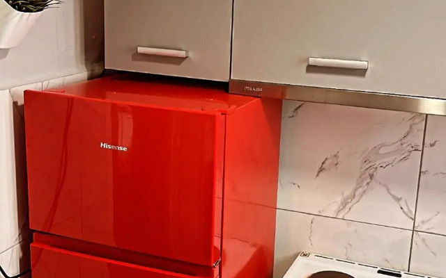 Central flat - 2 Metro stops from ACROPOLIS-PLKA