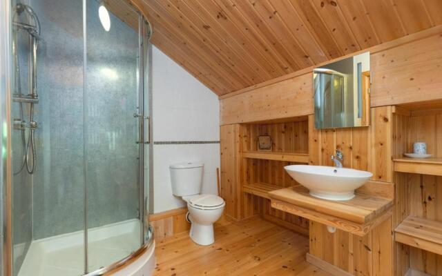 The Bluebell - Luxury Lodge With Hot Tub