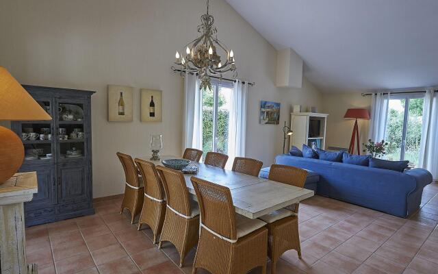 Attractive holiday villa on the Sainte Baume massif