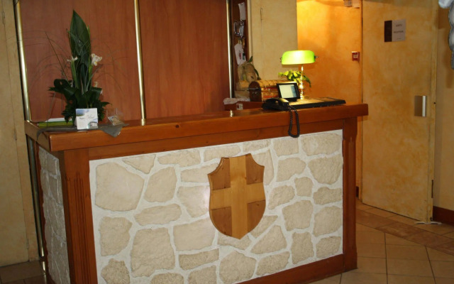 Le Savoy Hotel