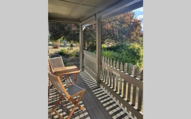 Homeo Alpine Cottage