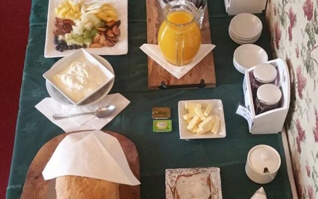 Dall Lodge Country House