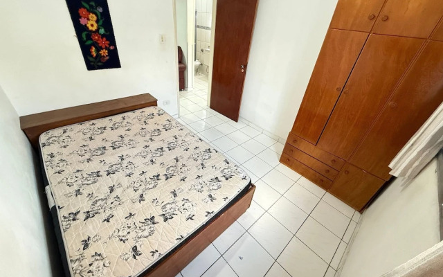 Pé na Areia Praia da Guilhermina IV