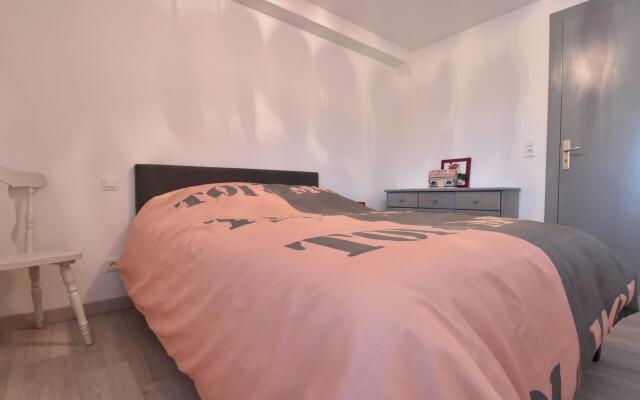 Elegant Holiday Home in Saint Louis With Garden