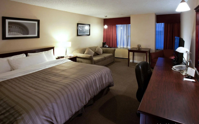 Sandman Signature Calgary Downtown Hotel