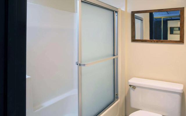 Travelodge by Wyndham Ocean Front