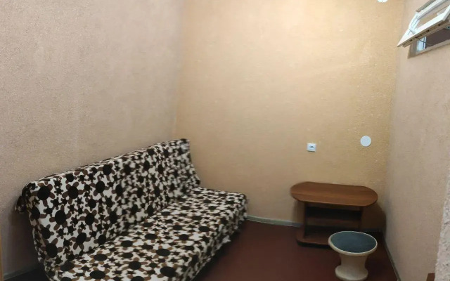 Счастливая матрешка на проспекте Обводный канал