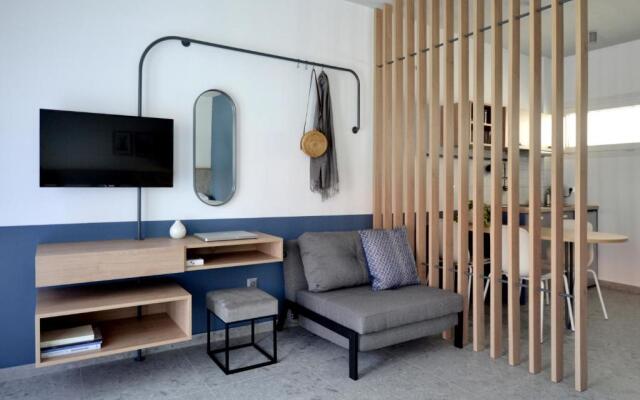 Voula Seaside Apartments