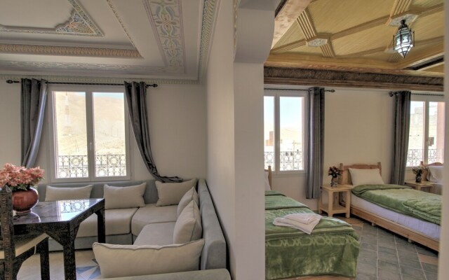 Hotel New Mars Dades
