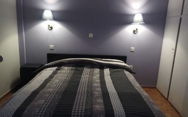 Grandma Vasiliki Rooms To Let