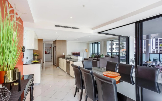 Aria Apartments