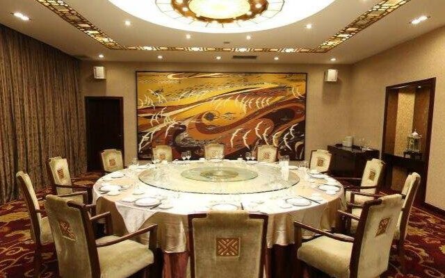 Beijing Luhong Hotel