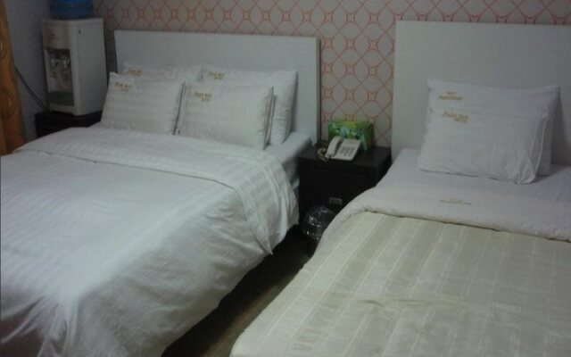 Hotel Parkway