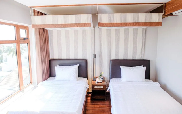 HA Ocean Front Hotel and Apartment