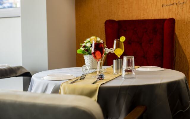 Hotel Prabha Palace