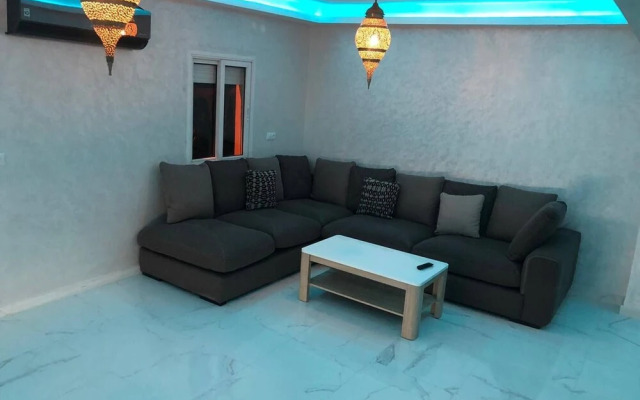 Yallahriyad Triplex For 6 Persons Max