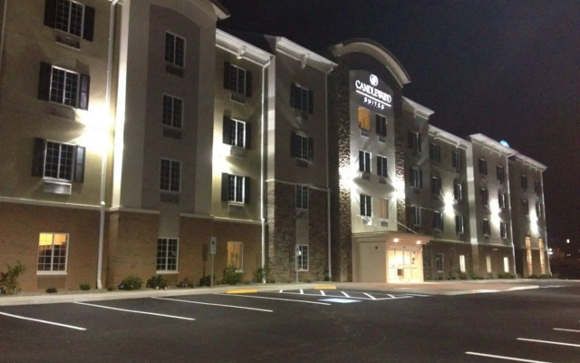 Candlewood Suites Youngstown W I-80 Niles Area by IHG