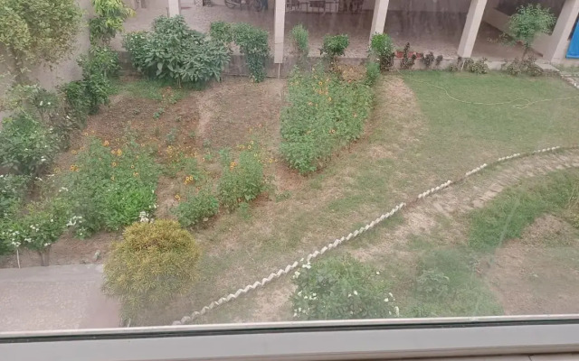 Staygo Hotel Near Shantikunj Bhupatwala