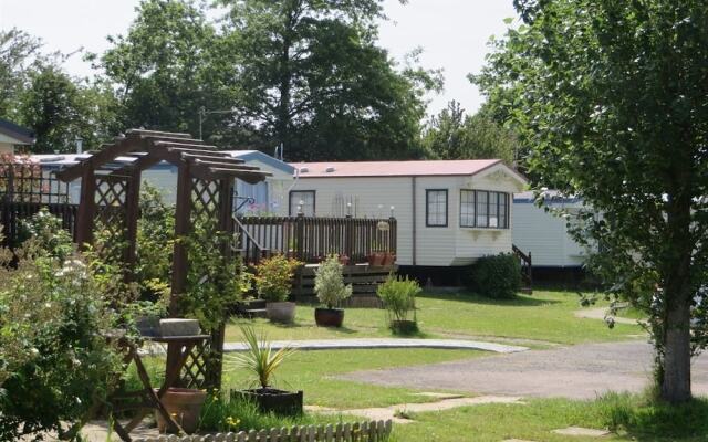 Spindlewood Country Holiday Park - Caravan Park