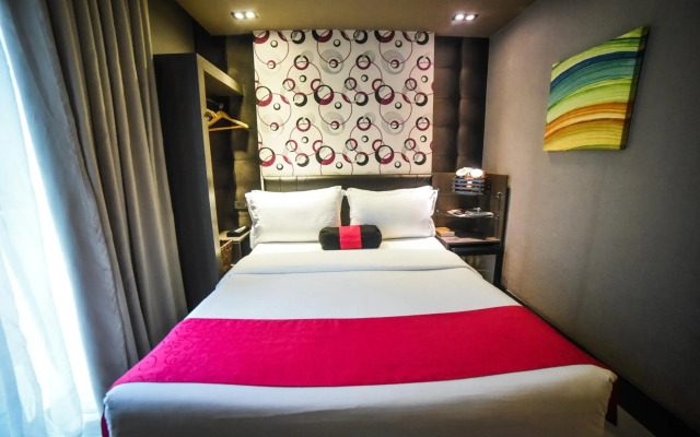 Eloisa Royal Suites