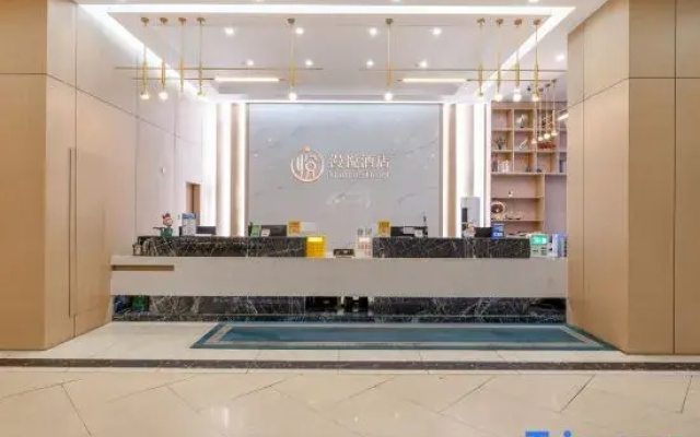Manyue Art Hotel (Yichun Municipal Government Railway Station)