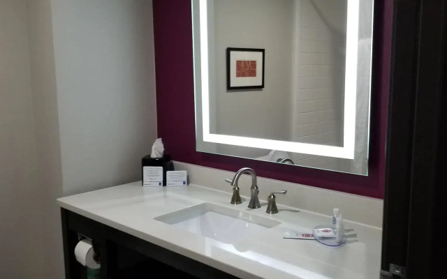 Comfort Inn & Suites Tulsa I-44 West - Rt 66