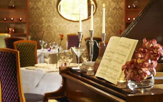Hotel Westport - Leisure Spa and Conference