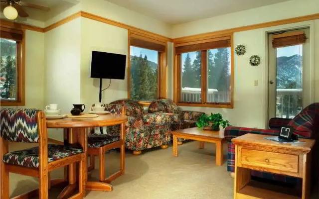 Slopeside Condominiums