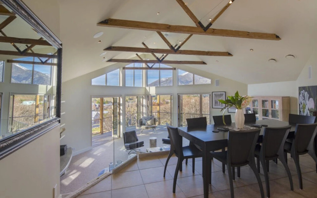 Pinnacle Villa