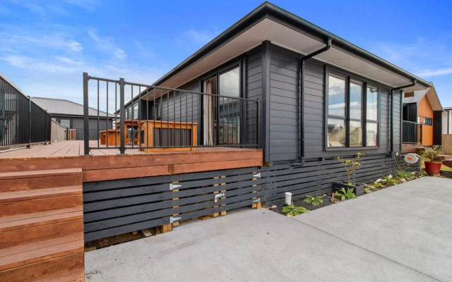 Sandy Shores - Waihi Beach Holiday Home